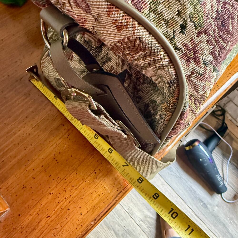 Vintage Floral Tapestry Jaguar Weekender Bag - Picture 8 of 11